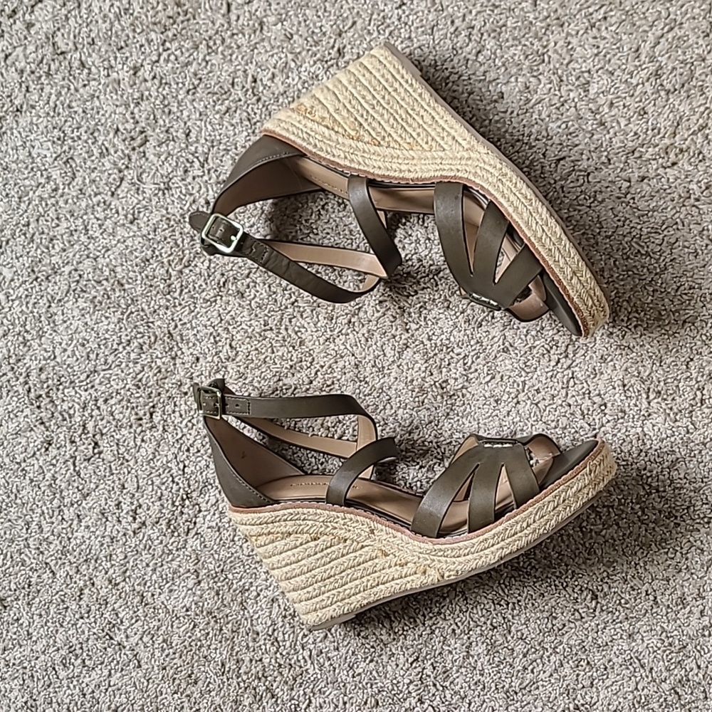 Banana Republic Bridge Espadrille Wedge Criss Cross Sandal - Picture 4 of 11